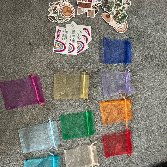 Pink Beaded basic bracelet - Picture 3 of 3